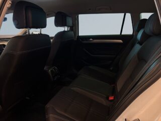 Volkswagen Passat Alltrack 2.0 TDI Alltrack S&V-däck/Drag/Mok/B-värm/Kamera/Navi – bild 13