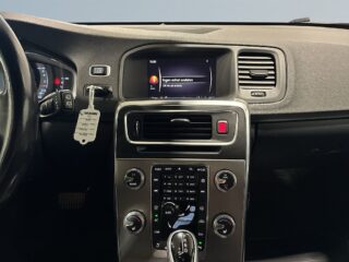 Volvo V60 T5 Bi-Fuel Aut Classic Summum Cockpit Värmare Skinn S&V – bild 10