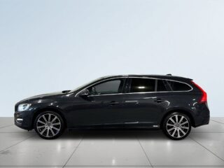 Volvo V60 T5 Bi-Fuel Aut Classic Summum Cockpit Värmare Skinn S&V – bild 3