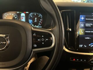 Volvo V60 Cross Country D4 AWD Aut Momentum Pro Dvärm/Kamera/Dragkrok – bild 18