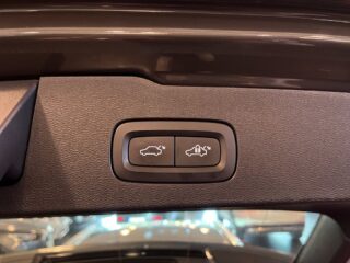 Volvo V60 Cross Country D4 AWD Aut Momentum Pro Dvärm/Kamera/Dragkrok – bild 23