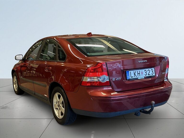 Volvo S40 1.6 D Kinetic S&V-däck/Drag/Motorvärmare/Nyservad