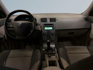 Volvo S40 1.6 D Kinetic S&V-däck/Drag/Motorvärmare/Nyservad – bild 8
