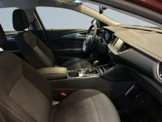 Opel Insignia Sports Tourer 1.6 S&V-däck/Drag/Psens/MoK/Rattvärme – bild 10