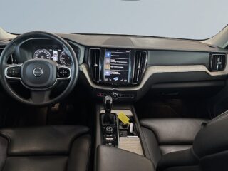 Volvo XC60 D4 Inscription S&V-Hjul/Dragkrok/Dvärm/helskinn/Psens – bild 8
