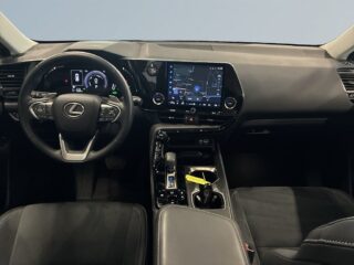 Lexus NX 350h AWD E-CVt S&V-Hjul/Kamera/Dragkrok/Navi/Carplay – bild 8