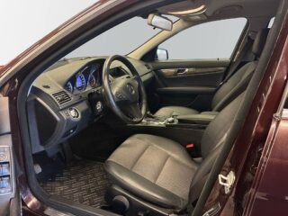 Mercedes-Benz C 250 4MATIC Sov-däck/Drag/P-sens/D-värmare/Kedja – bild 7