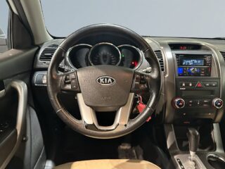 Kia Sorento 2.2 4WD EX Drag Mvärm Skinn Panorama Elstol S/V-hjul – bild 9