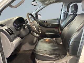 Hyundai H-1 Travel 2.5 CRDi Farthållare Rattvärme ISOFIX Psens S&V – bild 7