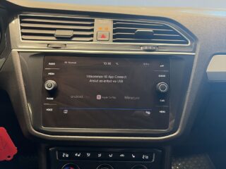 Volkswagen Tiguan 2.0 TSI 4Motion R-Line Värmare Drag Bkamera S&V – bild 15