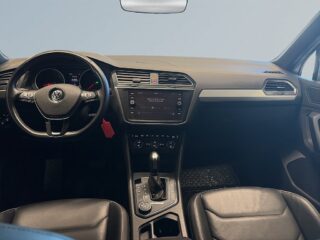 Volkswagen Tiguan 2.0 TSI 4Motion R-Line Värmare Drag Bkamera S&V – bild 8
