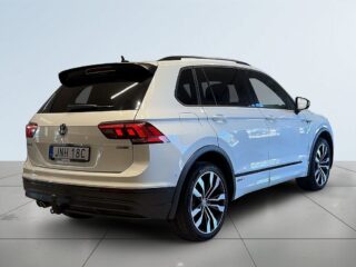 Volkswagen Tiguan 2.0 TSI 4Motion R-Line Värmare Drag Bkamera S&V – bild 6