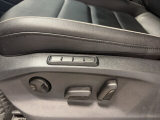 Volkswagen Tiguan 2.0 TSI 4Motion R-Line Värmare Drag Bkamera S&V – bild 17