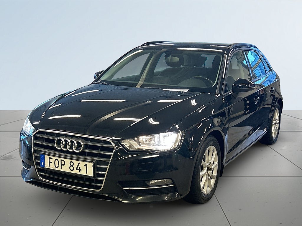 Audi A3 1.4 TFSI Attraction LågSkatt/Kamkedja/MoK-Värm/SoV-Däck