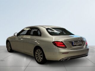 Mercedes-Benz E 220 d 4MATIC Avantgarde dragkrok 360° S&V-däck navi – bild 5