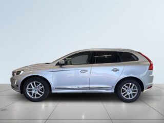 Volvo XC60 D4 AWD Geartronic Classic Summum S&V/Pano/Kamera/Dvärm – bild 4