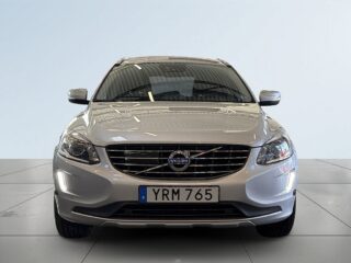 Volvo XC60 D4 AWD Geartronic Classic Summum S&V/Pano/Kamera/Dvärm – bild 2