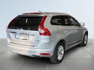 Volvo XC60 D4 AWD Geartronic Classic Summum S&V/Pano/Kamera/Dvärm – bild 6