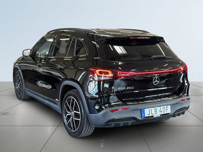 Mercedes-Benz EQA 250 AMG Line S&V-Hjul/Backkamera/Navigation/Elbacklucka