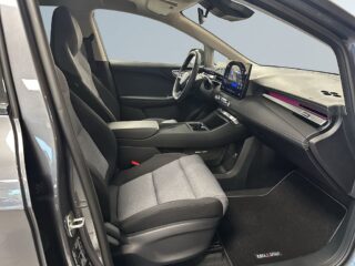 MG 4 EV Urban 53.9 kWh Premium Värmepump 360° Ambient Pvärm 0% RÄNTA – bild 10