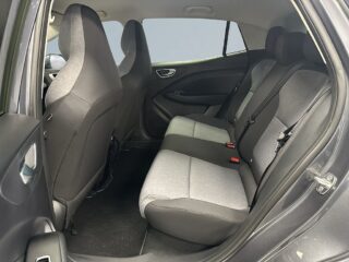 MG 4 EV Urban 53.9 kWh Premium Värmepump 360° Ambient Pvärm 0% RÄNTA – bild 13