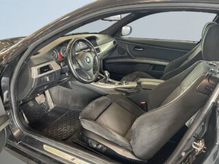 BMW 335i Coupé DCT Comfort, M Sport S&V-Hjul/P/Elstolar/Taklucka – bild 7