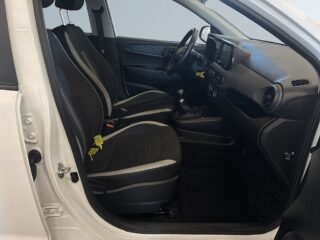 Hyundai i10 1.0 blue Essential S&V-hjul Rattvärme Fullservad – bild 16