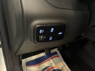 Hyundai i10 1.0 blue Essential S&V-hjul Rattvärme Fullservad – bild 11