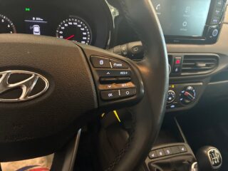 Hyundai i10 1.0 blue Essential S&V-hjul Rattvärme Fullservad – bild 9