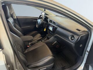 Toyota Auris 1.2 Turbo Multidrive S Intense Edit S&V/Drag/Backkamera – bild 10