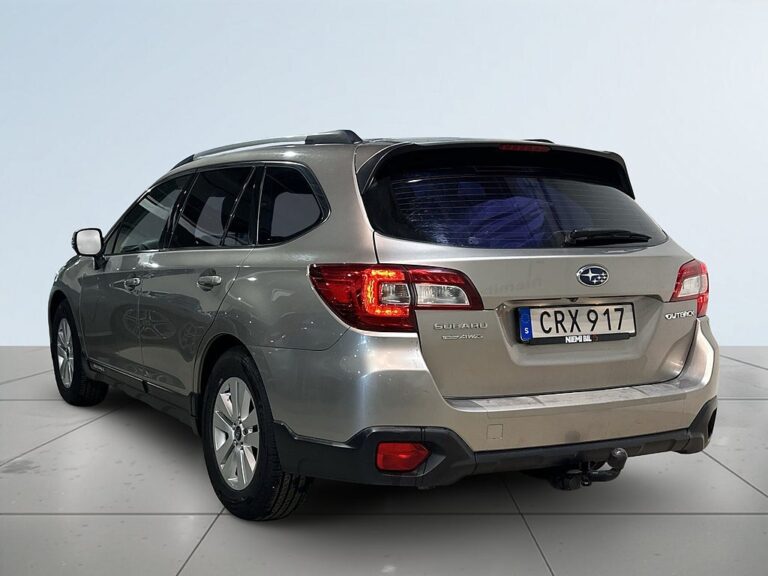 Subaru Outback 2.5 4WD Lineartronic Dragkrok Mvärm Backkamera S/V-hjul