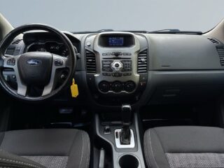 Ford ranger Dubbelhytt 4×4 SelectShift SoV-Däck/Värmare/Drag – bild 8