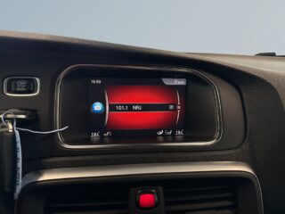 Volvo V40 D3 Geartronic R-Design VOC/S&V-Hjul/Dvärm/Navigation/BT – bild 11