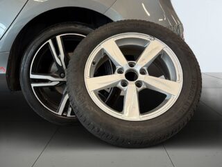 Volvo V40 D3 Geartronic R-Design VOC/S&V-Hjul/Dvärm/Navigation/BT – bild 14