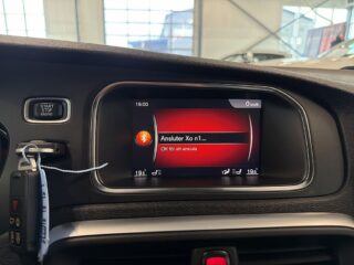 Volvo V40 D3 Geartronic R-Design VOC/S&V-Hjul/Dvärm/Navigation/BT – bild 19