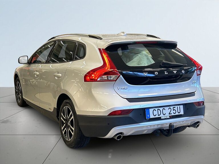 Volvo V40 Cross Country D3 Pro Edition Drag/SoV-Däck/Navi/Adap Fart/Kamera