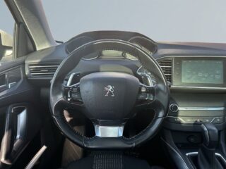 Peugeot 308 sw 1.2 PureTech 130 Allure Drag Mvärme Panorama S&V-däck – bild 10