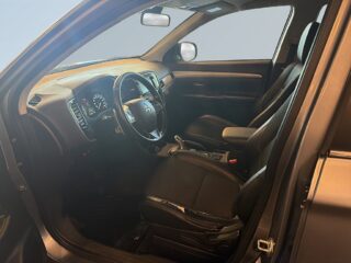 Mitsubishi Outlander PHEV CVT Business Drag/MoK-Värm/S&V/Kamera/Extraljus – bild 7