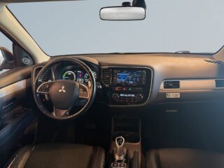 Mitsubishi Outlander PHEV CVT Business Drag/MoK-Värm/S&V/Kamera/Extraljus – bild 8