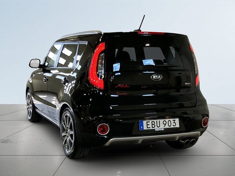 Kia Soul 1.6 GDI Drag Kamera Pano Halvskinn Psens S&V 1 ägare