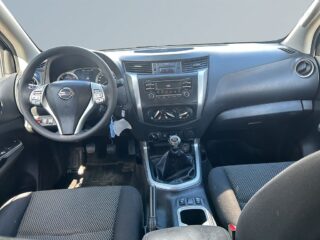 Nissan Navara Dubbelhytt 2.3 dCi 4WD Kåpa/Motorvärmare/Ledramp – bild 8