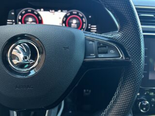 Skoda Superb 4×4 Business Edition SoV-Däck/Navi/Adaptiv Fart/Kamera – bild 23