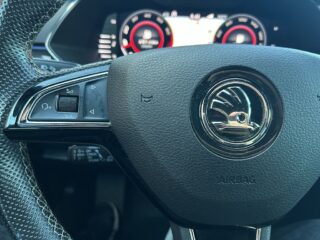 Skoda Superb 4×4 Business Edition SoV-Däck/Navi/Adaptiv Fart/Kamera – bild 24