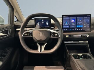 MG 4 EV Urban 53.9 kWh Kamera Värmepump Rattvärme CarPlay 0% Ränta – bild 9