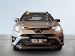 Toyota RAV4 2.0 Dual VVT-i Automat AWD S&V-Hjul/Drag/Kamera/MoK – bild 2