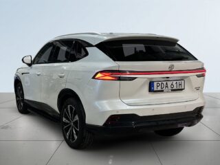 MG HS PHEV Luxury 360° GPS Pvärm Elbaklucka Skinn SoV MOMS – bild 5