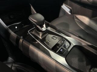 MG HS PHEV Luxury 360° GPS Pvärm Elbaklucka Skinn SoV MOMS – bild 21