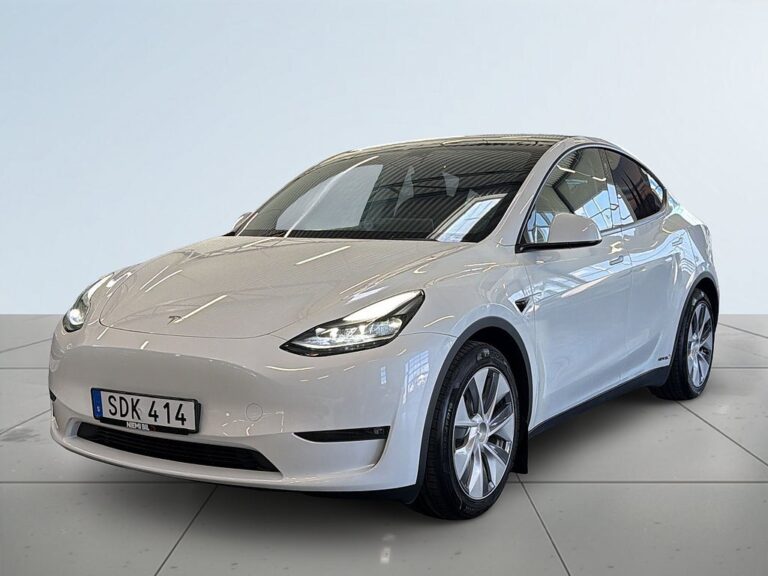 Tesla Model Y Long Range AWD Long RangeS&V/Värmepump/Pano/Kamera/MOMS