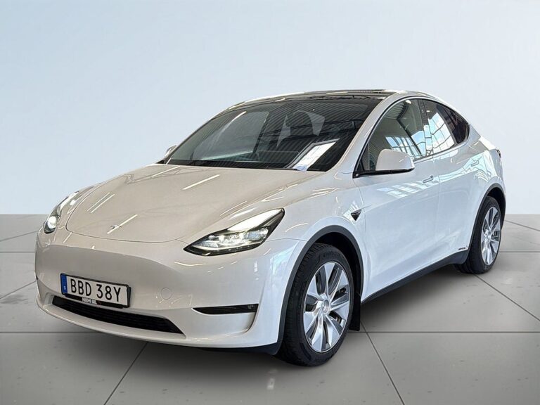 Tesla Model Y AWD Long Range Värmepump/Elstolar/Pano/Navi/Dragkrok
