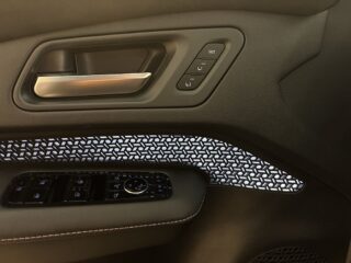 Nissan Ariya 90 kWh AWD BOSE-ljud 360°kamera Panorama Navi S&V-däck – bild 17